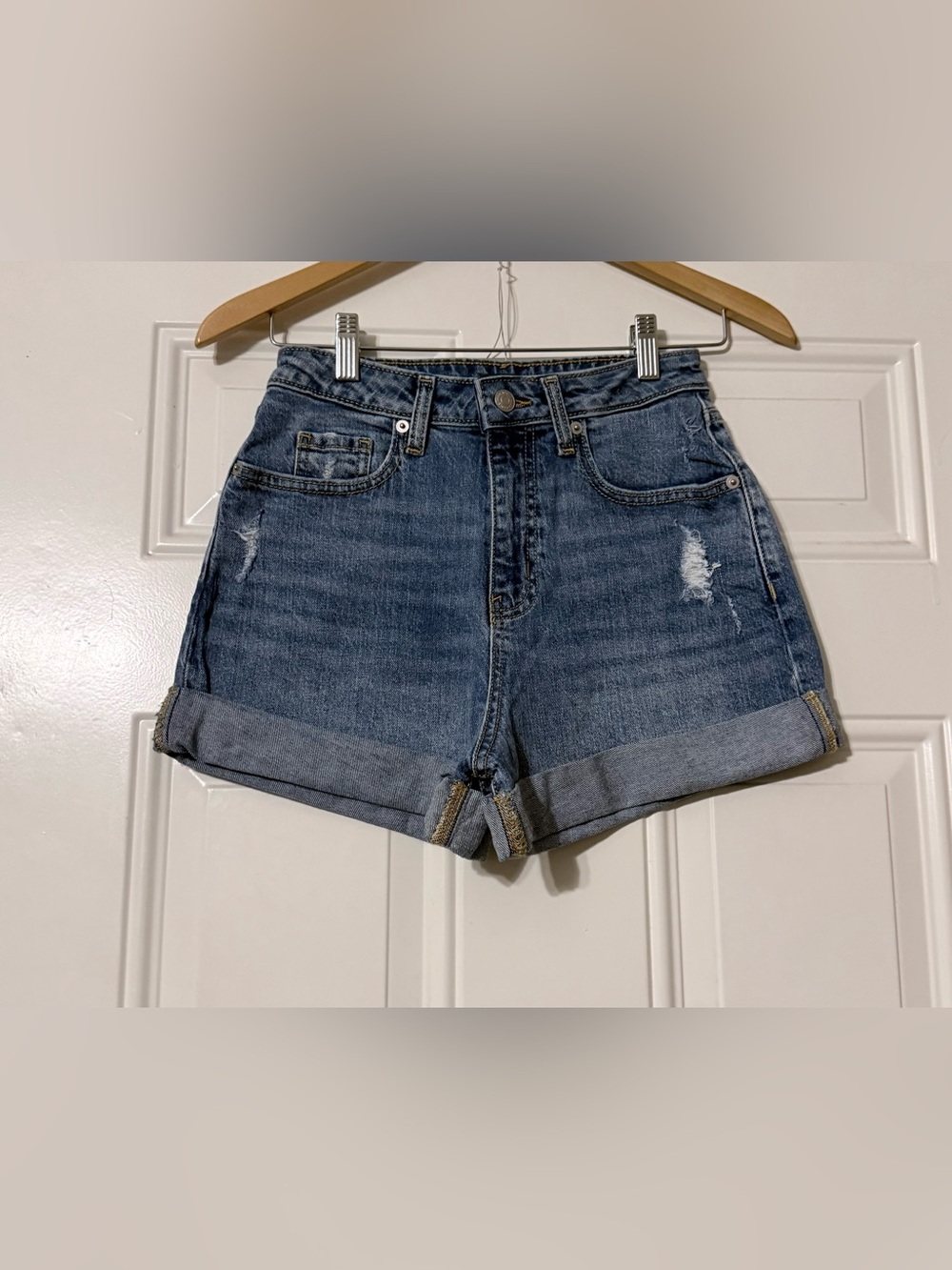 wild fable Medium Wash Rolled-Hem Jean Shorts